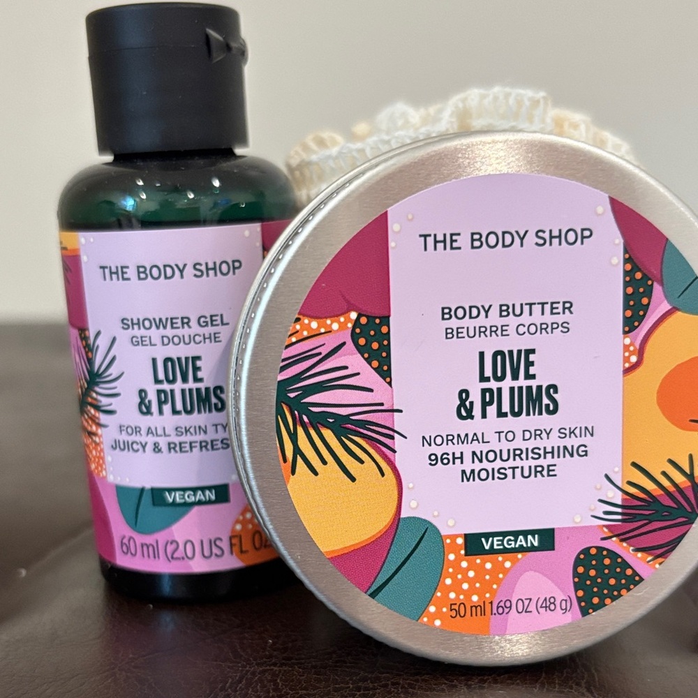 The Body Shop Love & Plums Shower Gel and Body Butter Mini Gift Set